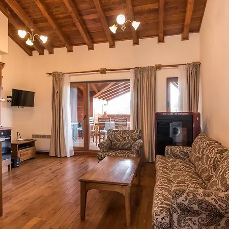 уютен с гледка в к-с пирин голф Lägenhet Razlog