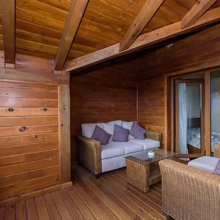 уютен с гледка в к-с пирин голф Apartment Raslog